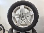 Volkswagen Golf 2018 Punainen