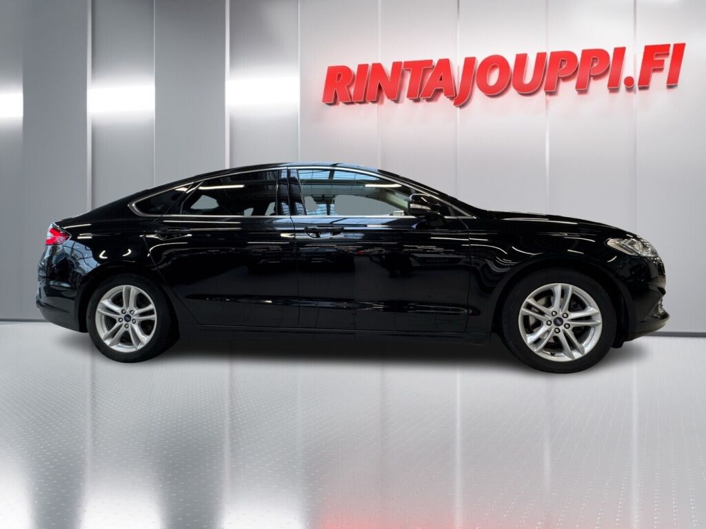 Ford Mondeo 2018 Musta