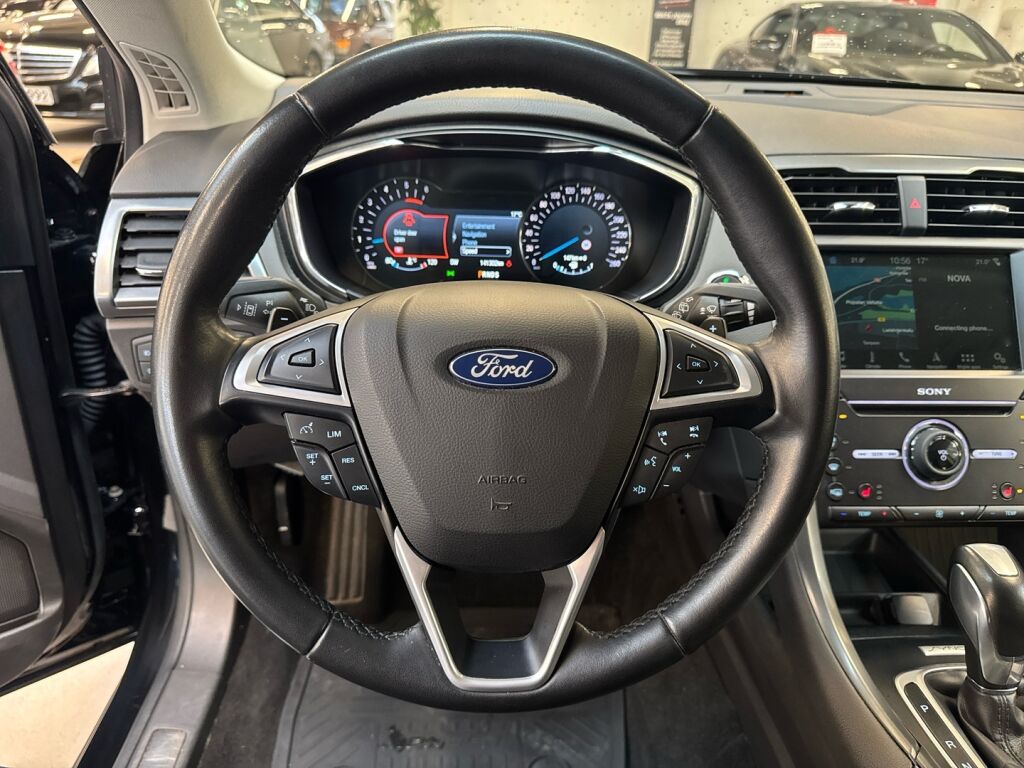 Ford Mondeo 2018 Musta