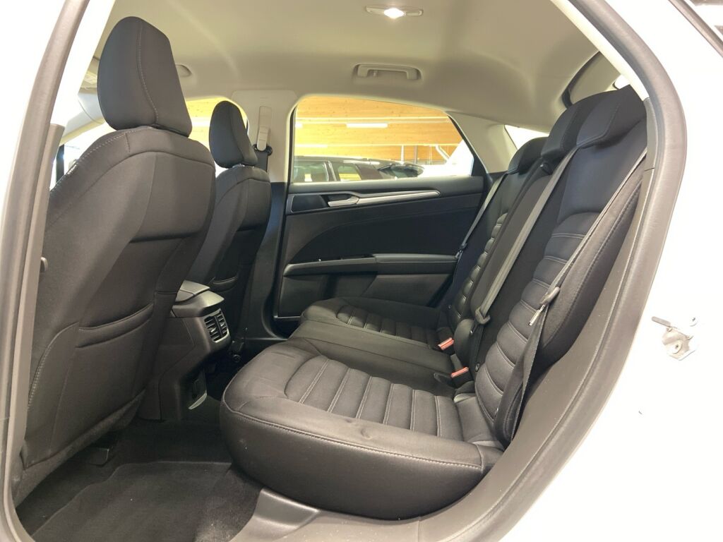 Ford Mondeo 2018 Valkoinen