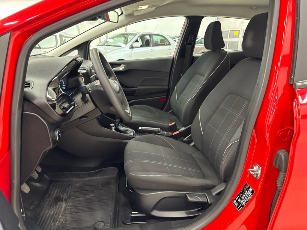 Ford Fiesta 2018 Punainen
