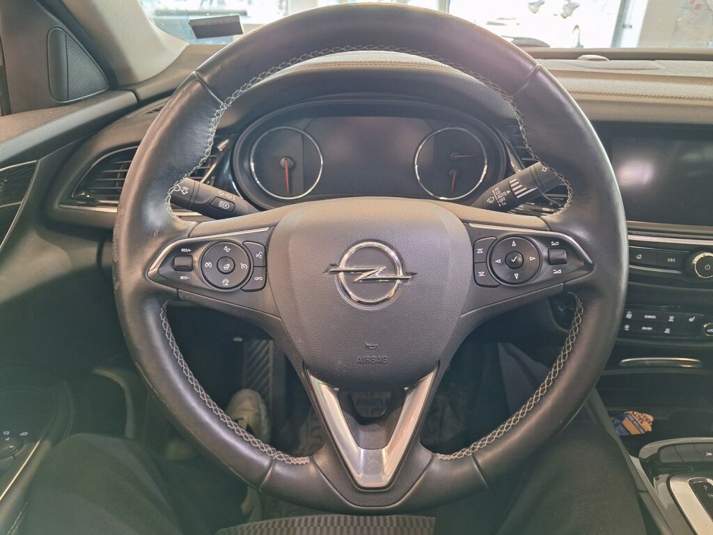 Opel Insignia 2018 Valkoinen