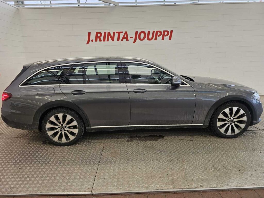 Mercedes-Benz E 2018 Harmaa