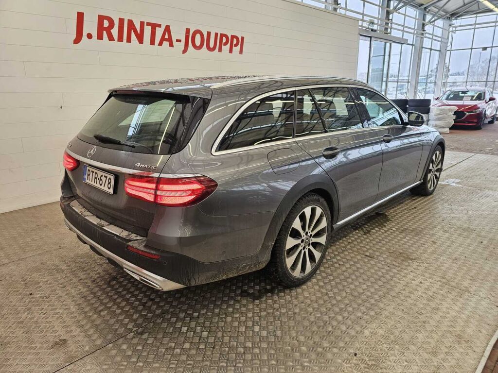 Mercedes-Benz E 2018 Harmaa