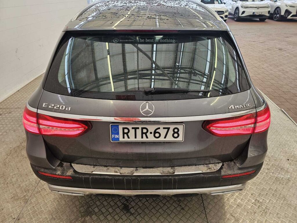 Mercedes-Benz E 2018 Harmaa