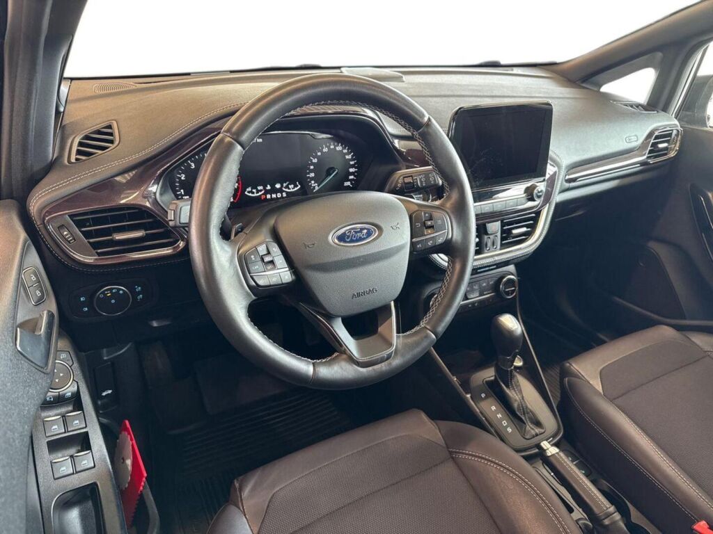 Ford Fiesta 2019 Musta