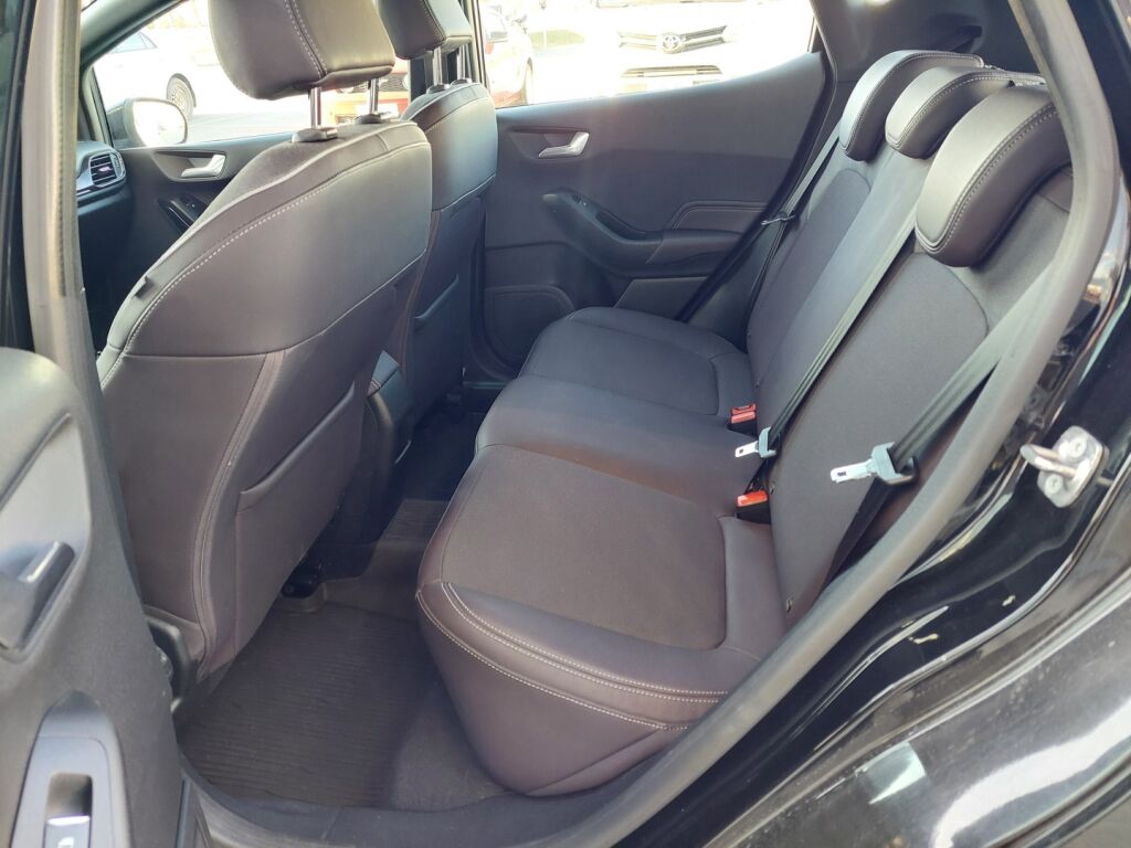 Ford Fiesta 2019 Musta