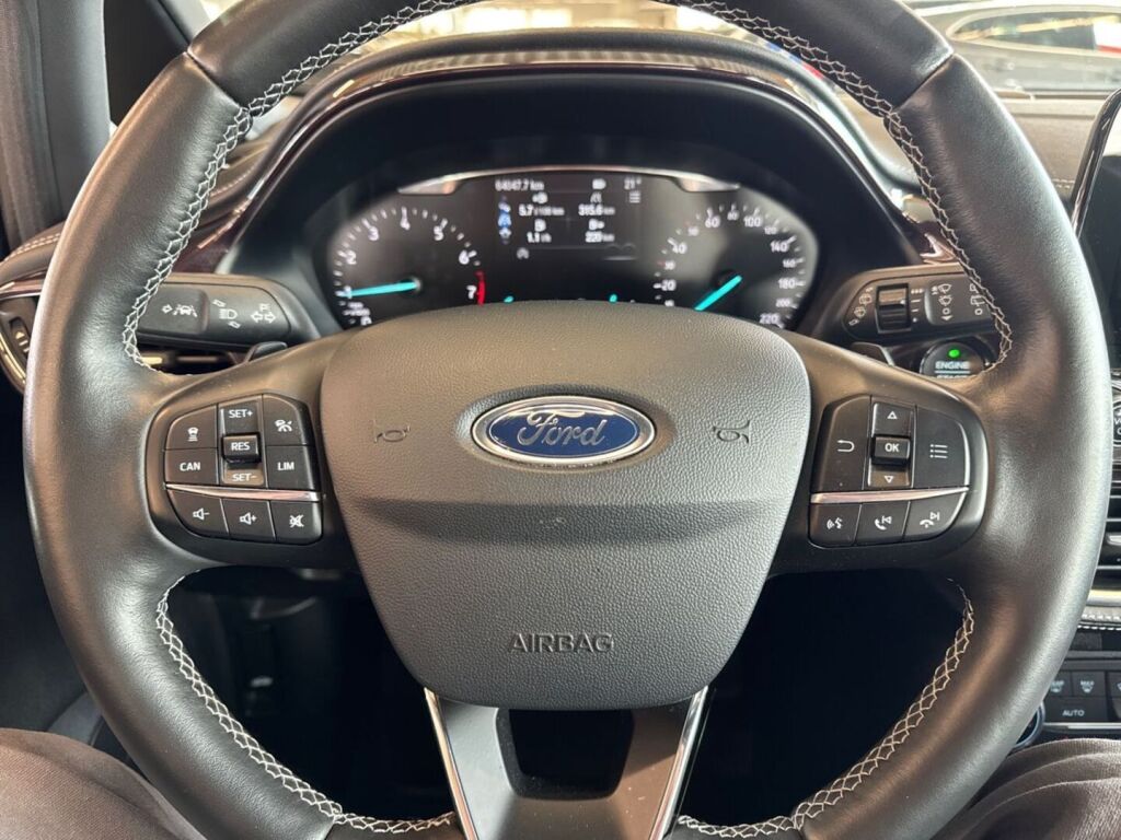 Ford Fiesta 2019 Musta