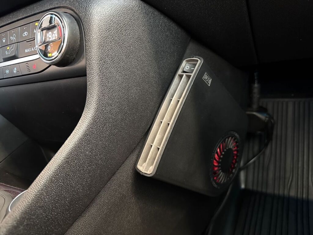 Ford Fiesta 2019 Musta