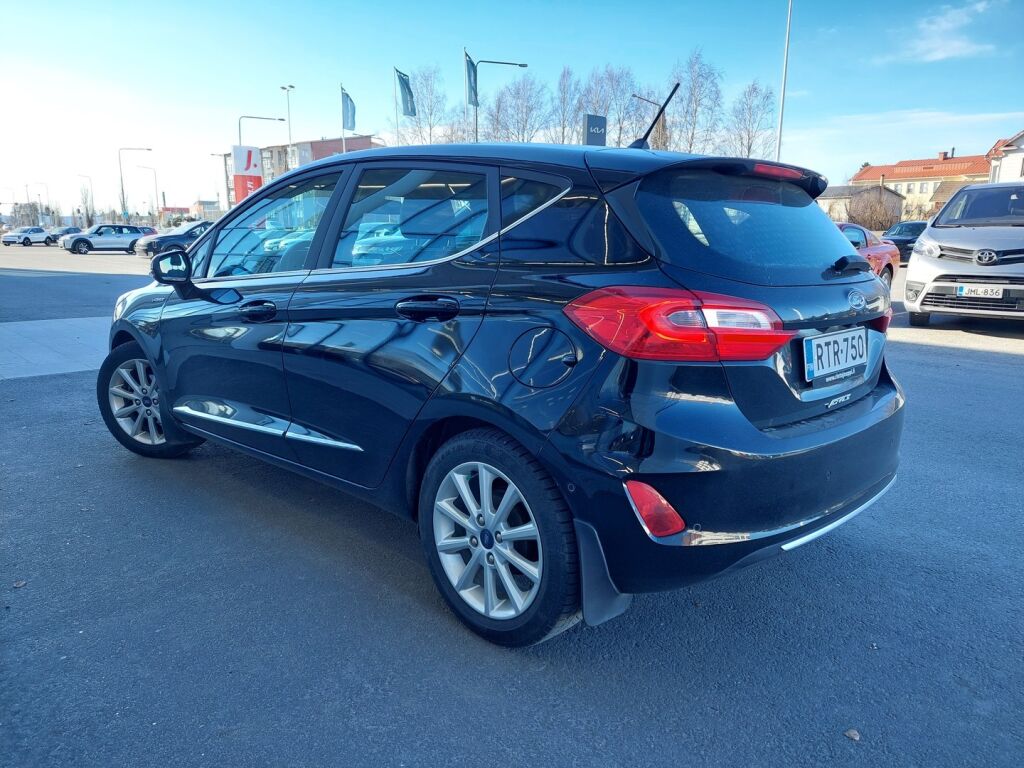 Ford Fiesta 2019 Musta