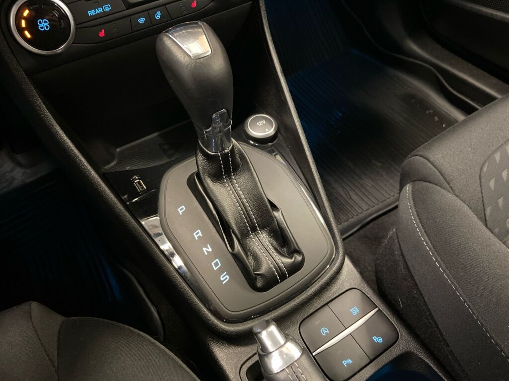 Ford Fiesta 2018 Valkoinen