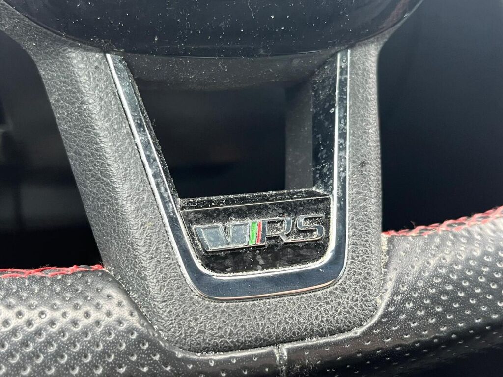 Skoda Octavia 2018 Punainen