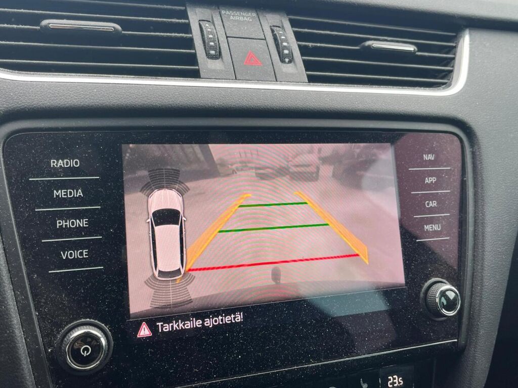 Skoda Octavia 2018 Punainen