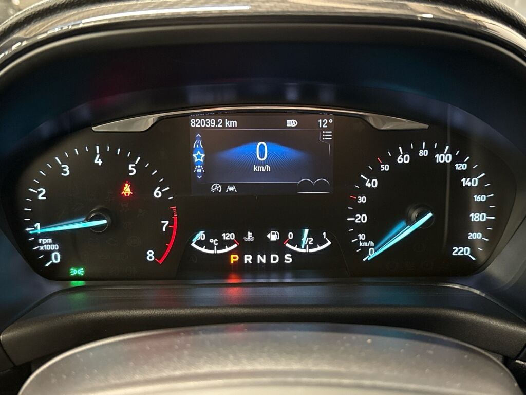 Ford Fiesta 2018 Punainen