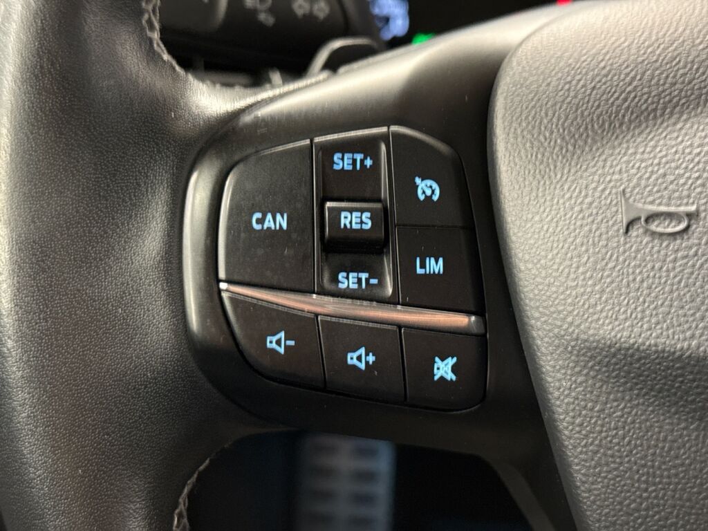 Ford Fiesta 2018 Punainen