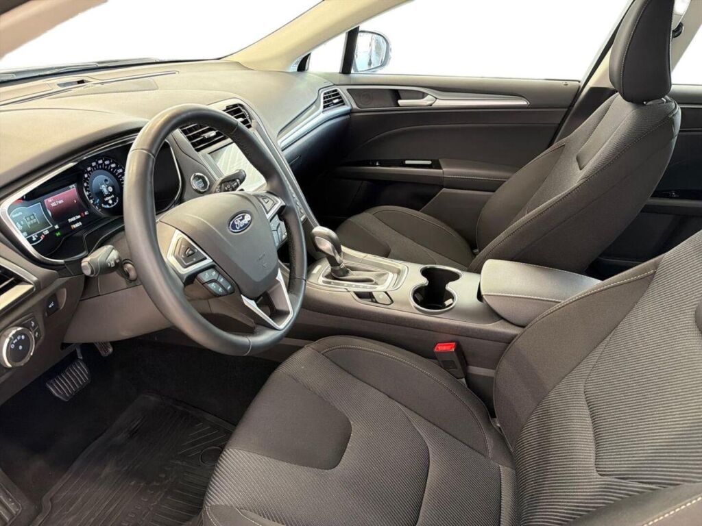 Ford Mondeo 2018 Valkoinen