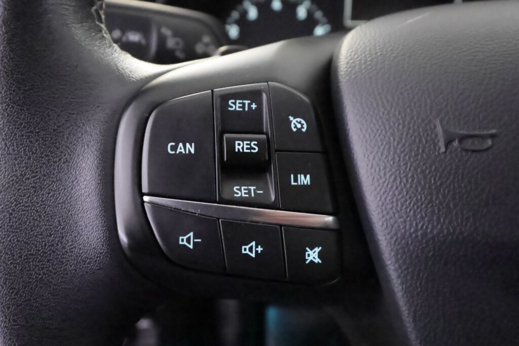 Ford Fiesta 2018 Punainen