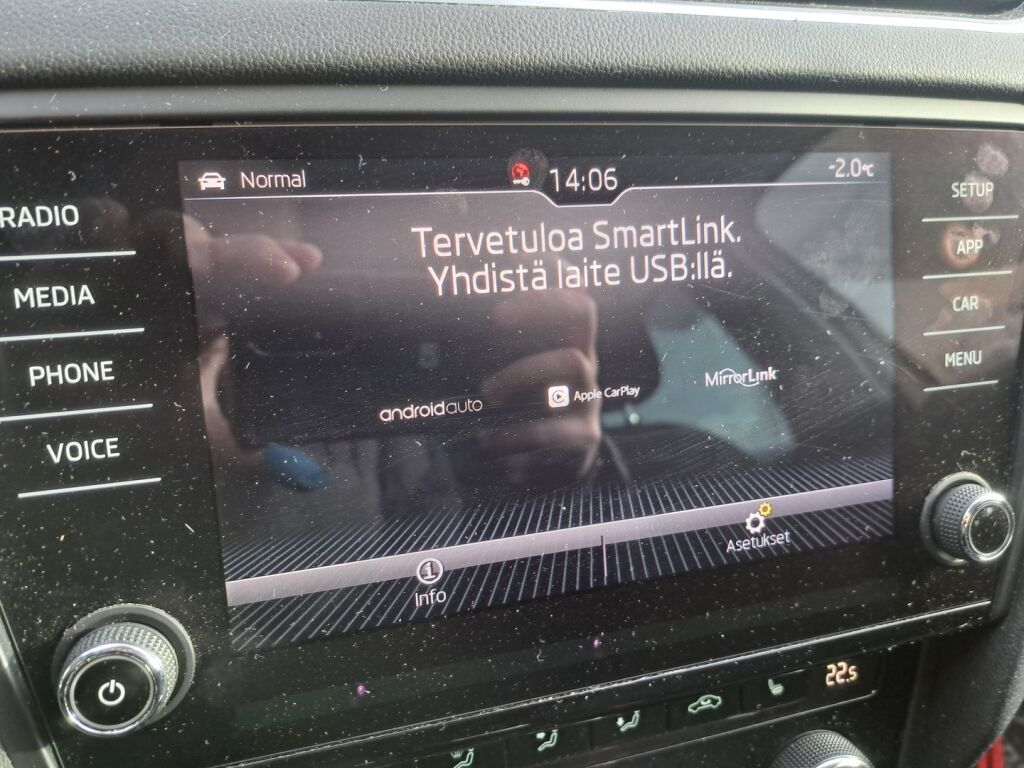 Skoda Octavia 2018 Ruskea (beige)