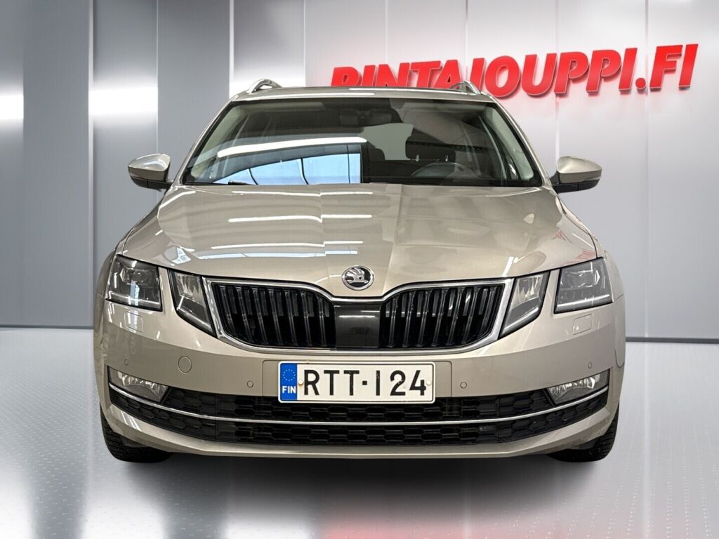Skoda Octavia 2018 Ruskea (beige)