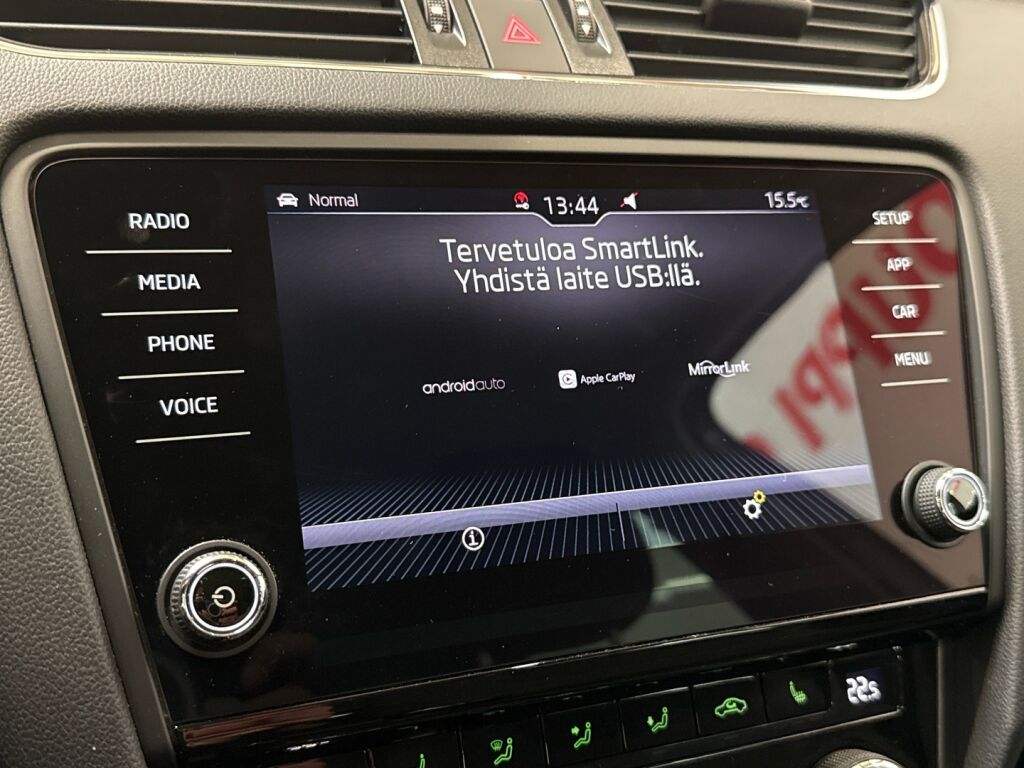 Skoda Octavia 2018 Ruskea (beige)