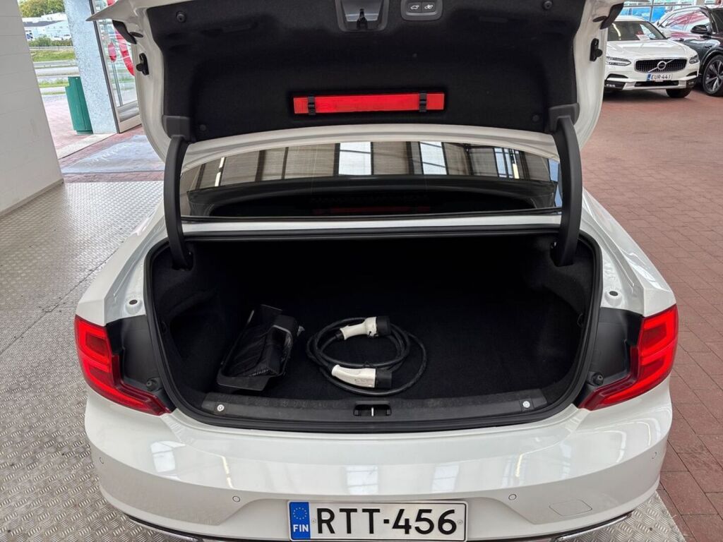 Volvo S90 2018 Valkoinen