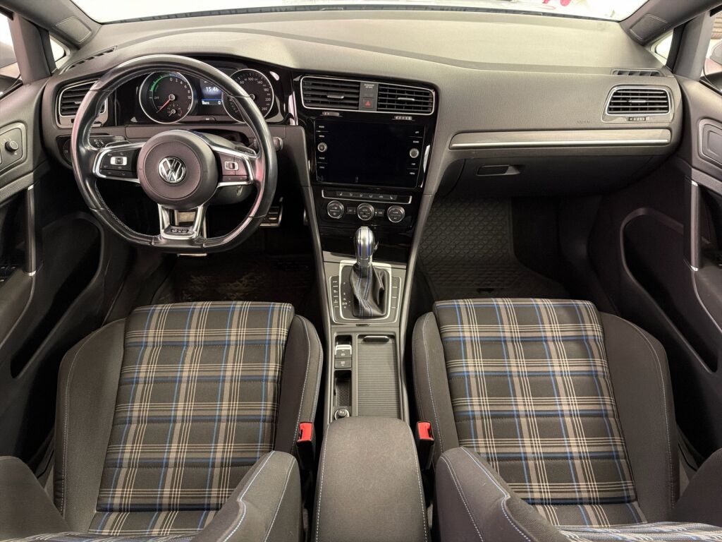 Volkswagen Golf 2019 Hopea