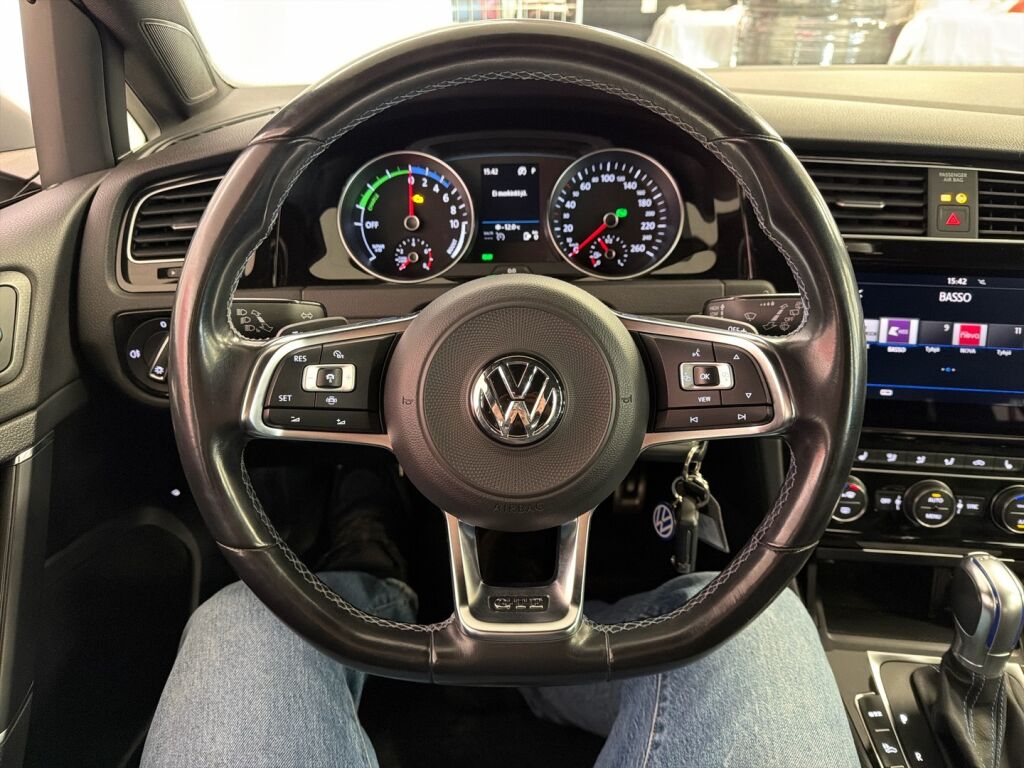Volkswagen Golf 2019 Hopea