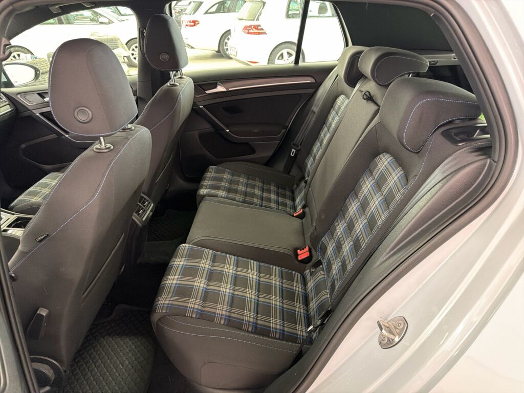 Volkswagen Golf 2019 Hopea