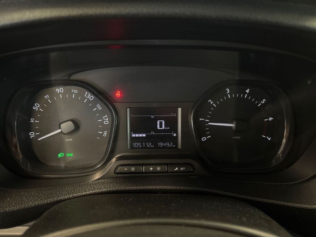 Peugeot Expert 2019 Valkoinen