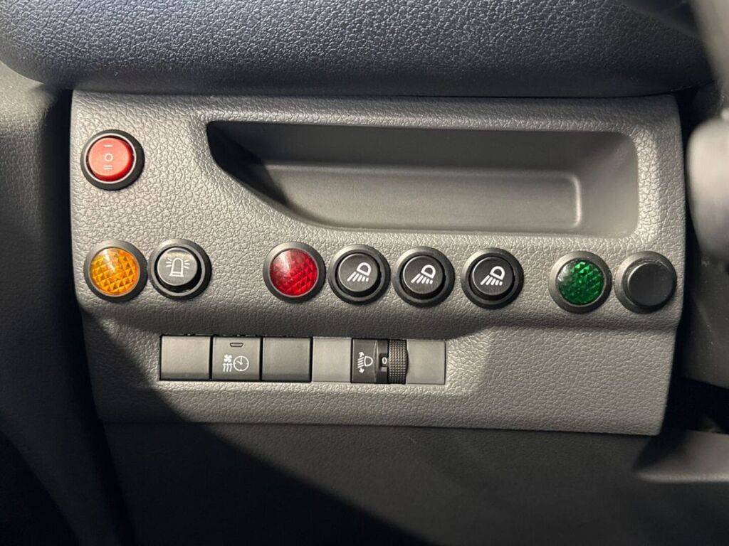 Peugeot Expert 2019 Valkoinen