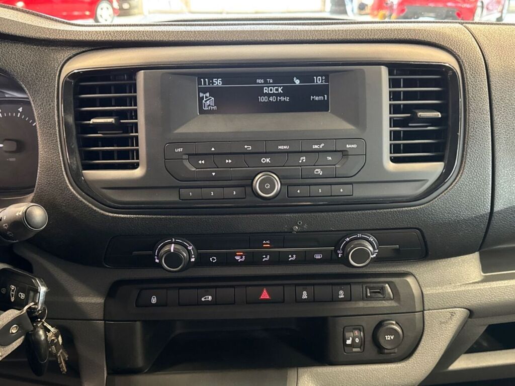 Peugeot Expert 2019 Valkoinen