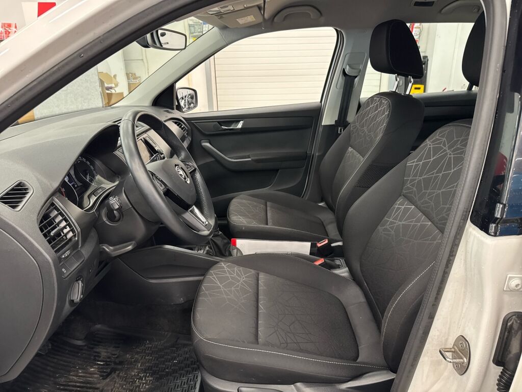 Skoda Fabia 2019 Valkoinen