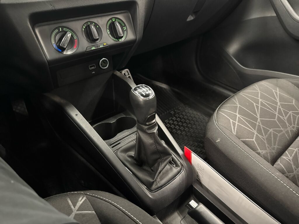 Skoda Fabia 2019 Valkoinen