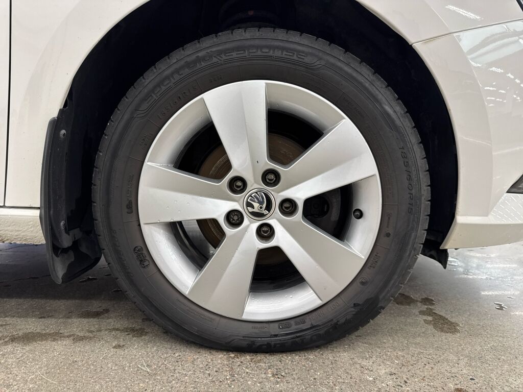 Skoda Fabia 2019 Valkoinen