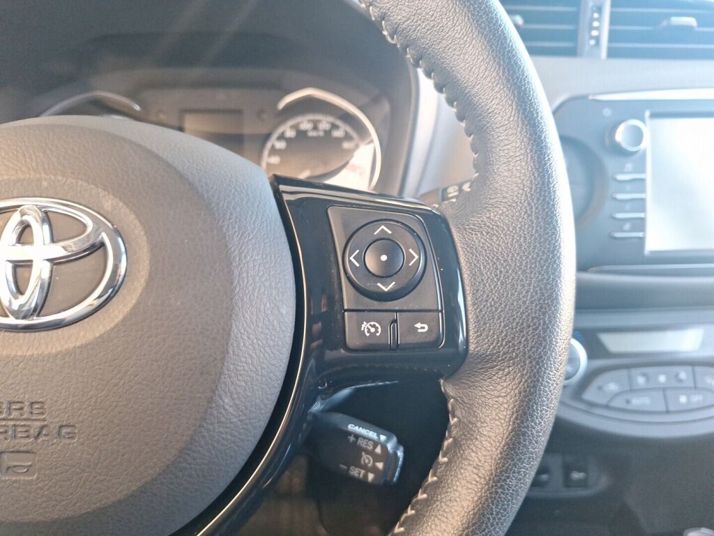 Toyota Yaris 2018 Valkoinen