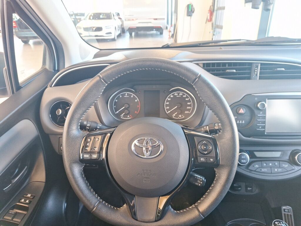 Toyota Yaris 2018 Valkoinen