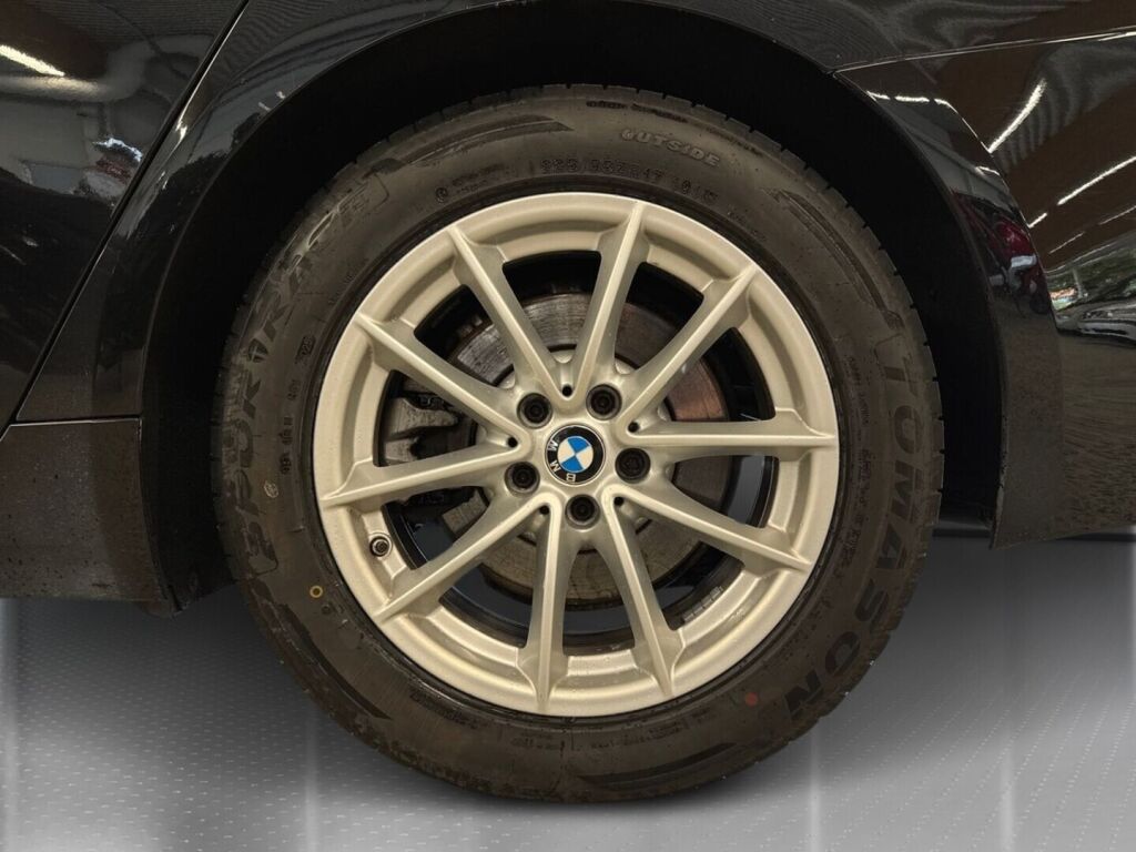 BMW 520 2019 Musta