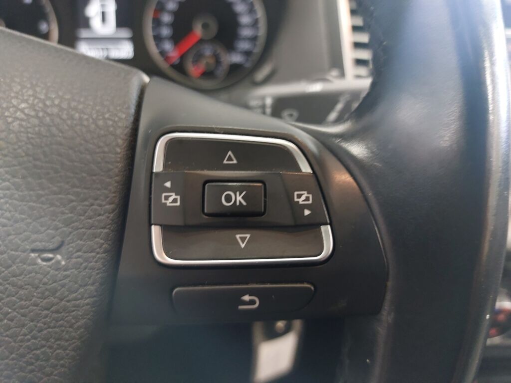 Volkswagen Sharan 2015 Ruskea (beige)