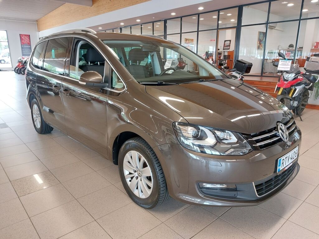 Volkswagen Sharan 2015 Ruskea (beige)