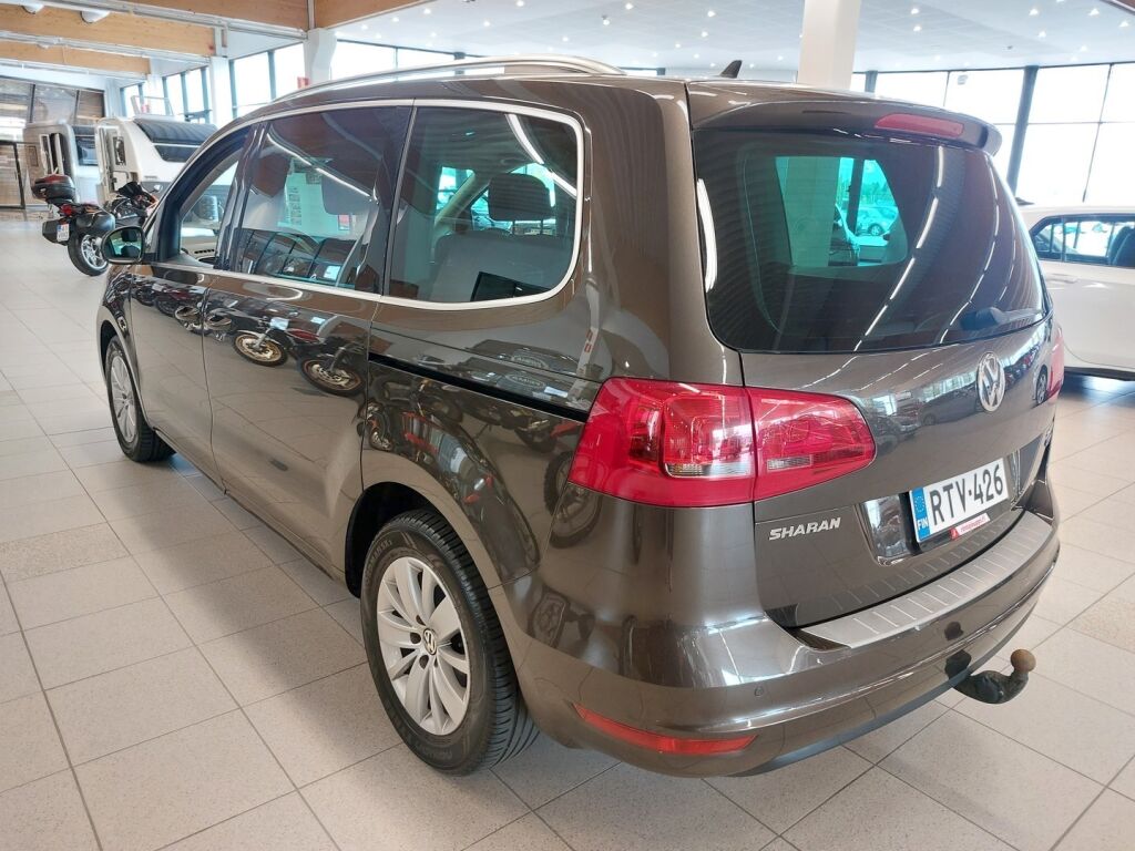 Volkswagen Sharan 2015 Ruskea (beige)