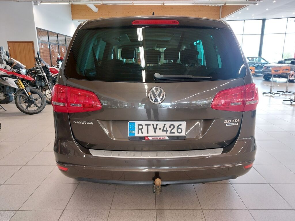 Volkswagen Sharan 2015 Ruskea (beige)