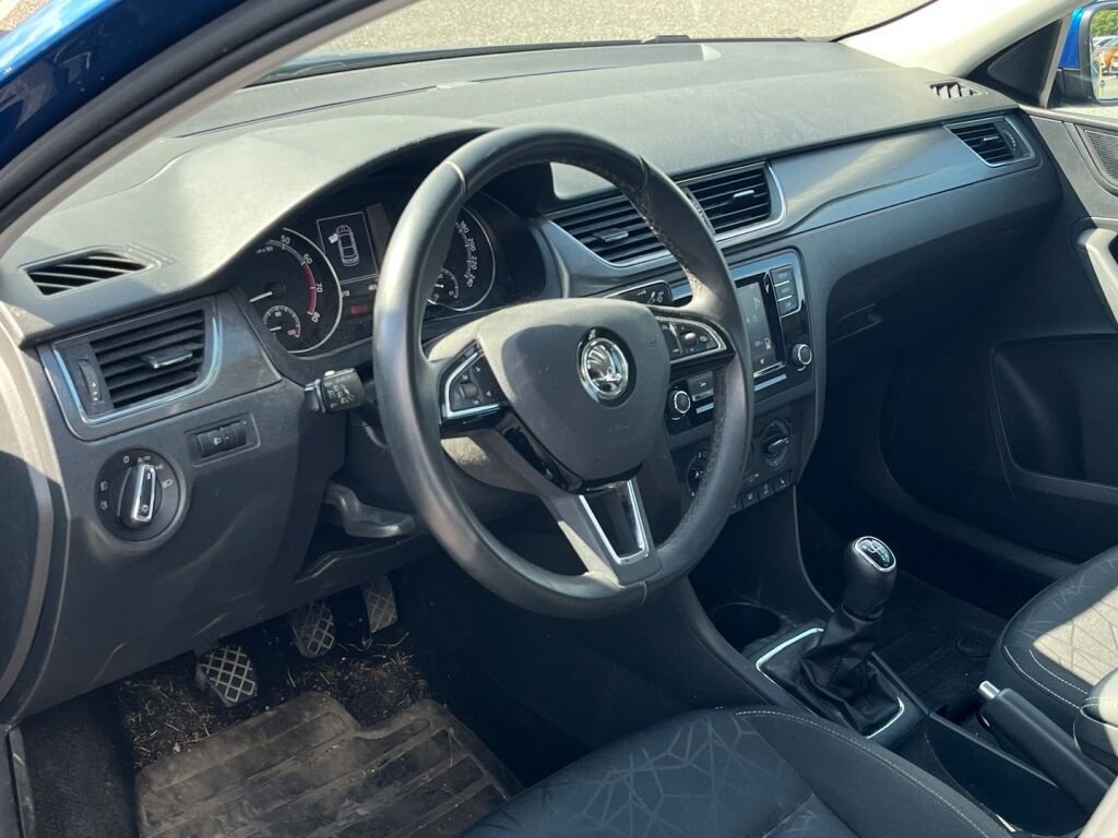 Skoda Rapid 2019 Sininen