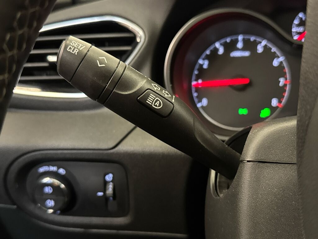 Opel Grandland X 2019 Punainen