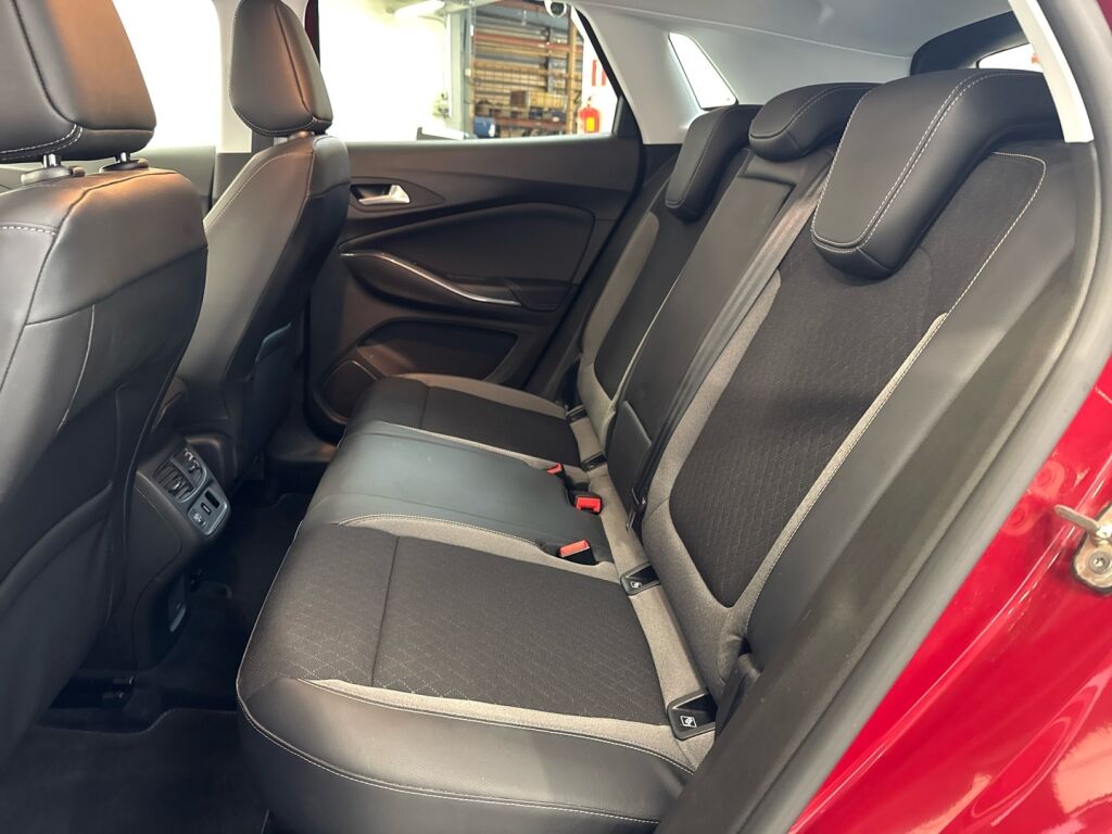 Opel Grandland X 2019 Punainen