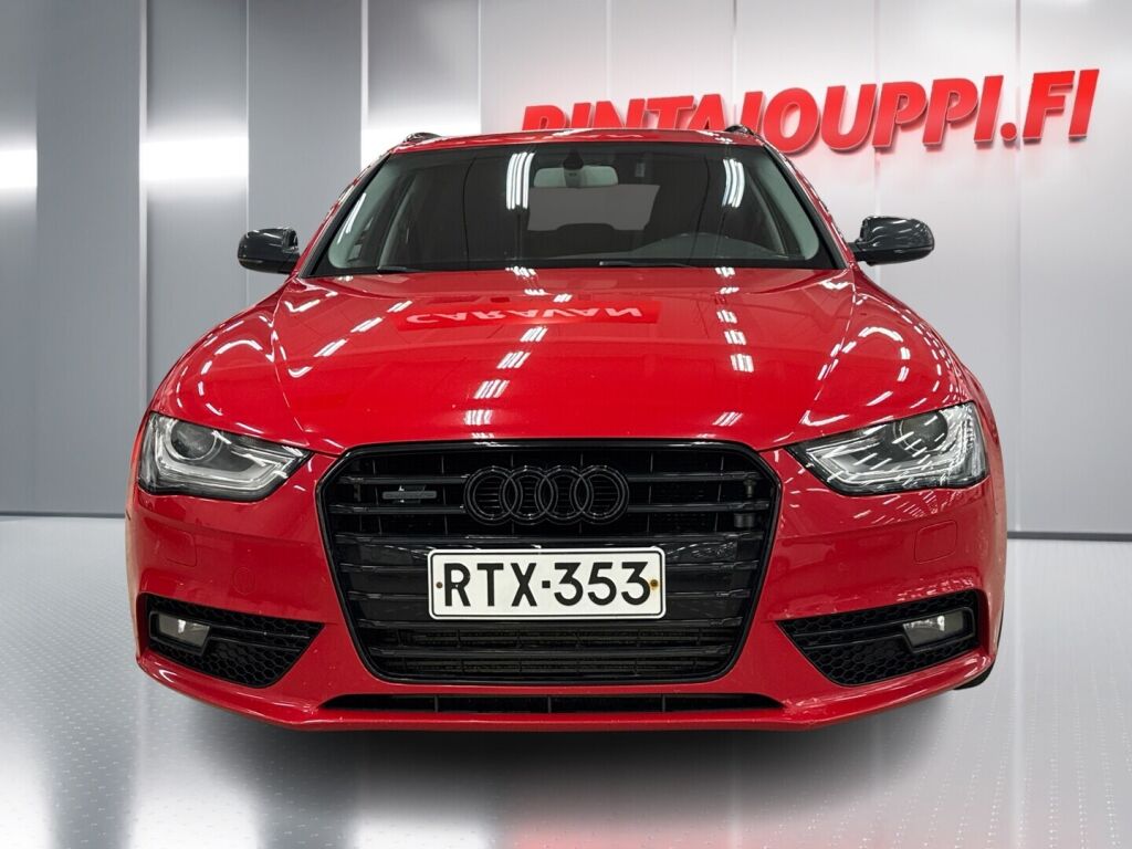 Audi A4 2013 Punainen