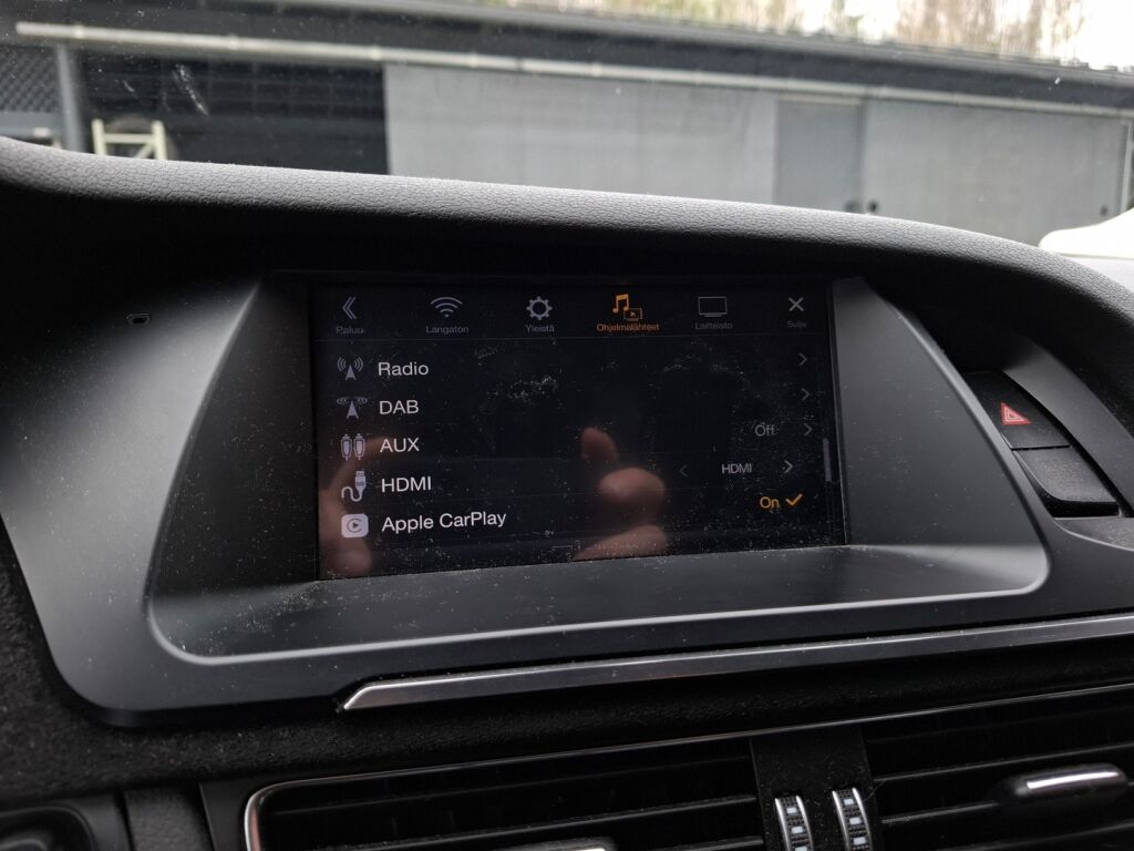 Audi A4 2013 Punainen