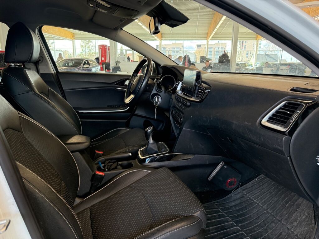 Kia Ceed 2019 Valkoinen