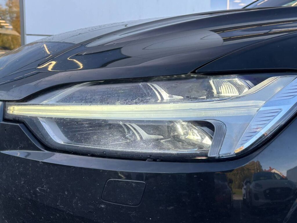 Volvo XC60 2019 Musta