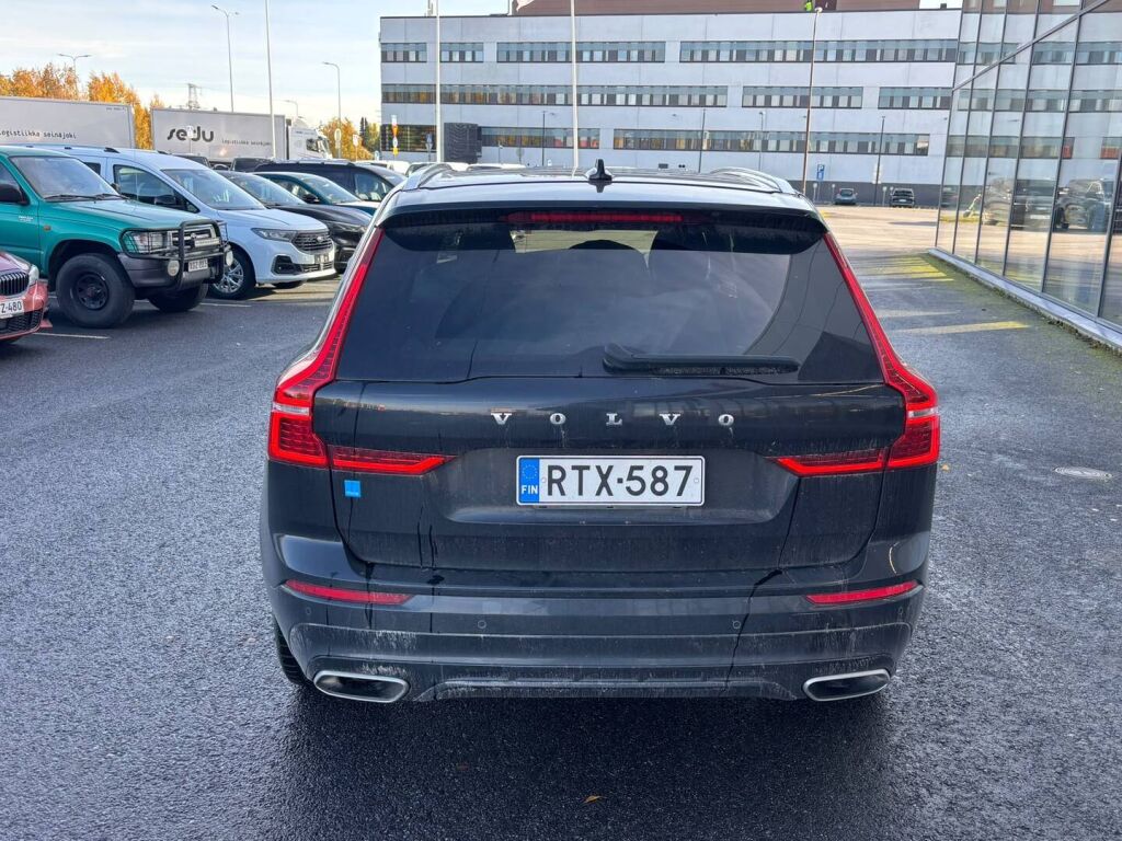 Volvo XC60 2019 Musta