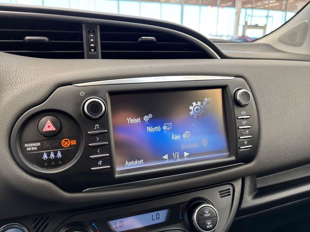 Toyota Yaris 2019 Valkoinen